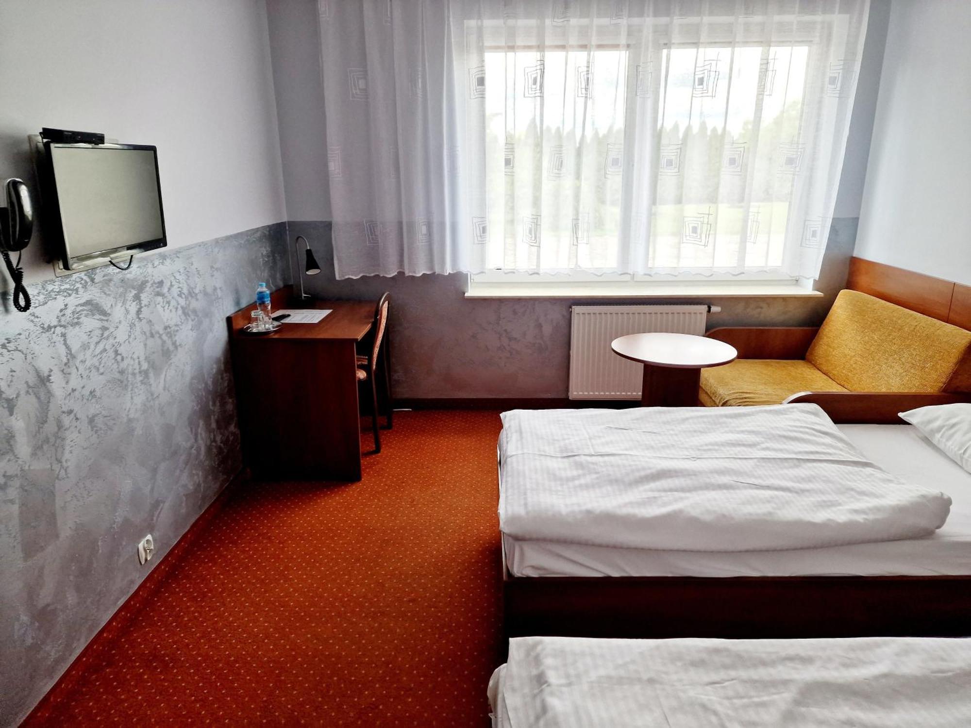 Hotel Podroznik Koszuty Exteriér fotografie
