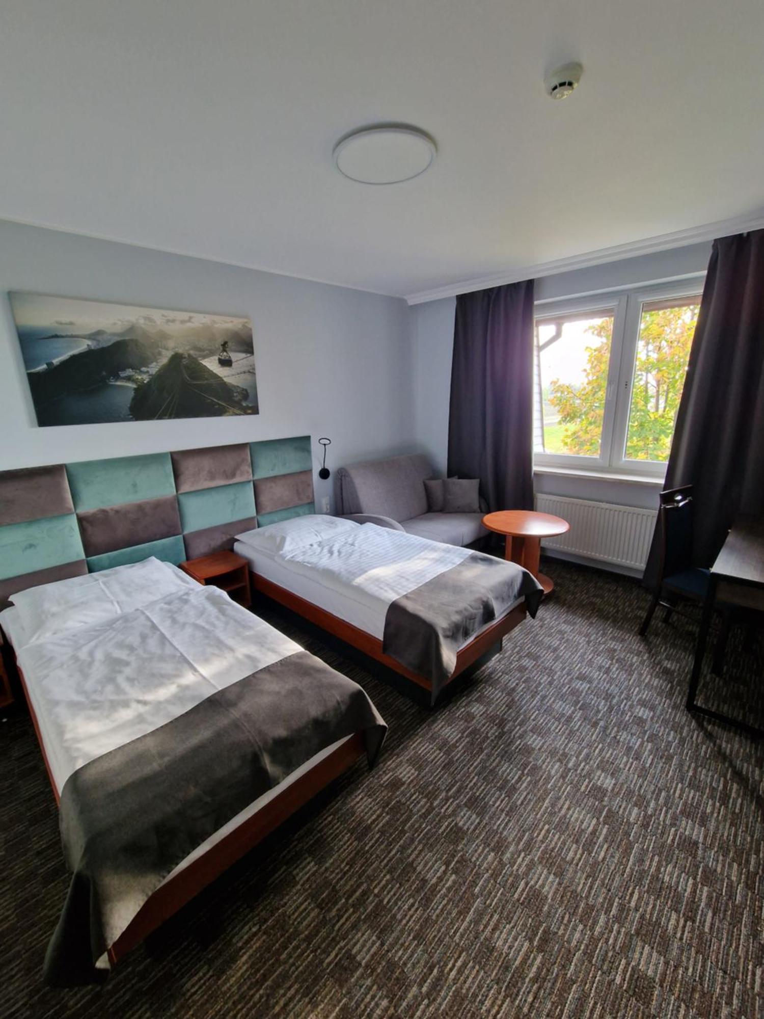 Hotel Podroznik Koszuty Exteriér fotografie