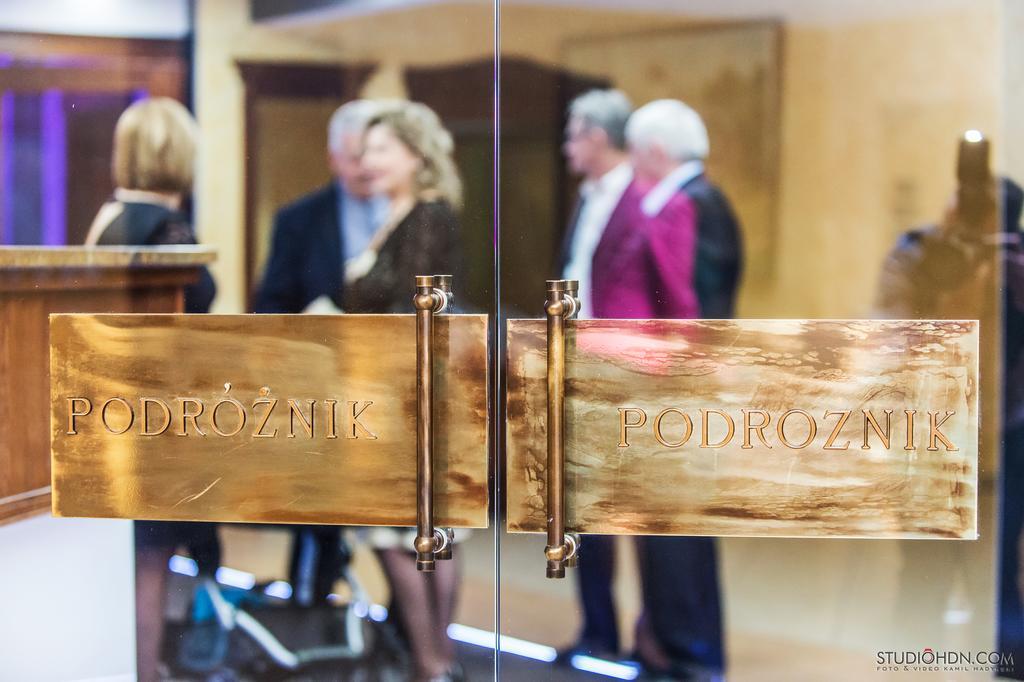 Hotel Podroznik Koszuty Exteriér fotografie
